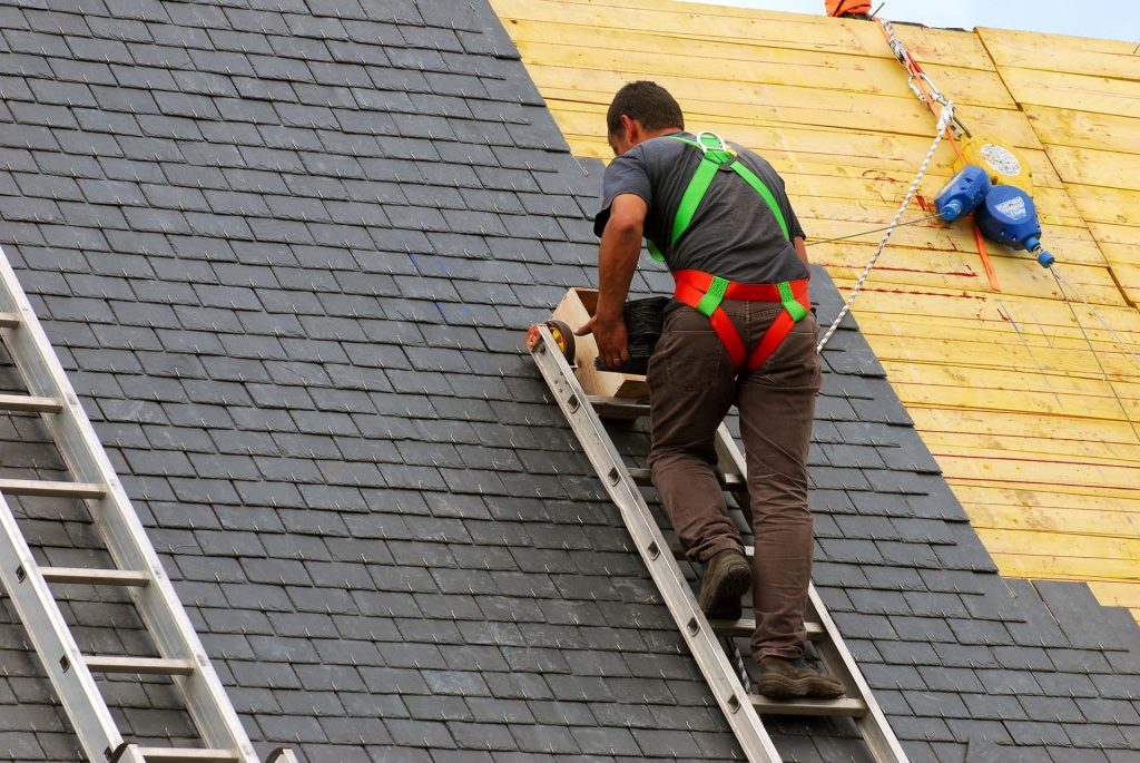 roof installation contractor